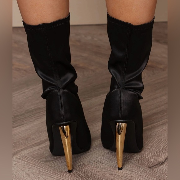 Pointed Toe Curved Gold Heel Silky Sock Booties - Size 7.5 - Picture 12 of 15